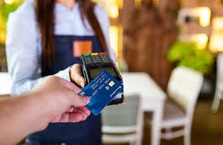 Chủ thẻ Sacombank nhận ưu đãi mỗi ngày tại hơn 100 hiệu