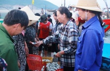 NHNN chỉ định 4 NHTM cho vay thu mua tạm trữ hải sản tại 4 tỉnh miền Trung