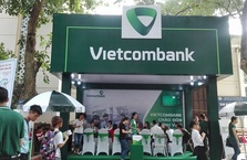 KHỞI ĐỘNG CHUỖI SỰ KIỆN “VIETCOMBANK CHÀO ĐÓN TÂN SINH VIÊN” NĂM 2016
