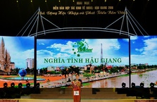 VIETCOMBANK ĐƯỢC VINH DANH TẠI DIỄN ĐÀN HỢP TÁC KINH TẾ ĐBSCL - HẬU GIANG  NĂM 2016