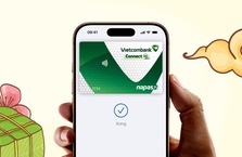 Tặng đến 800.000 VND với Vietcombank Connect24 và Apple Paynhị
