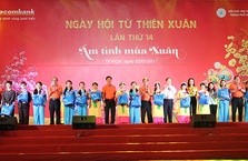 Sacombank "Ấm Tình Mùa Xuân" cùng cộng đồng