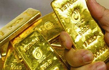 Đồng USD tăng mạnh khiến cho giá vàng trượt dốc (28/2/2012)