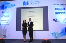 Sacombank nhận thêm 2 giải thưởng quốc tế