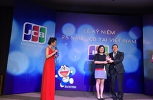Vietcombank nhận các giải thưởng của Tổ chức thẻ quốc tế JCB