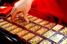 Đảo chiều, vàng trong nước giảm gần 200.000 đồng (11/7/2012)
