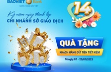 Tặng quà khách hàng nhân dịp sinh nhật Chi nhánh Sở Giao dịch