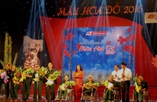 Vietcombank đồng hành cùng chương trình nghệ thuật "Màu hoa đỏ"