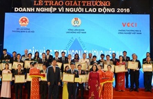Vietcombank được trao giải “Doanh nghiệp vì Người lao động” lần thứ 3 liên tiếp