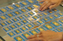 Giá vàng trong nước giảm 180.000 đồng mỗi lượng (19/4/2012)