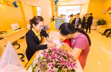 Ngân hàng kích hoạt "cuộc chiến" phí dịch vụ 0 đồng