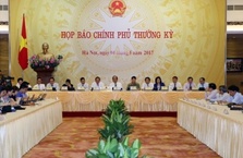 Ngành Ngân hàng kịp thời tháo gỡ khó khăn cho ngành chăn nuôi (05/5/2017)