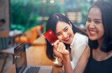 Ngân hàng nhập cuộc làn sóng mua sắm trực tuyến