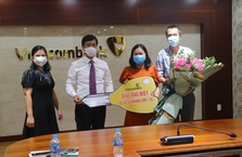 Vietcombank Kỳ Đồng trao thưởng chương trình “Quà tưng bừng - Mừng sinh nhật lớn”