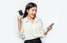 LienVietPostBank tặng quà khách hàng giao dịch qua thẻ tín dụng