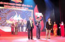 DongA Bank nhận giải  “Thương hiệu mạnh Việt Nam” lần thứ 5