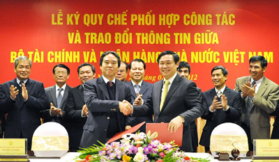 Ngân hàng Nhà nước Việt Nam và Bộ Tài chính tăng cường phối hợp công tác (5/3/2012)