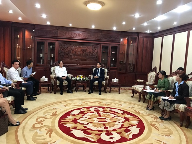 Chủ tịch HĐQT và Đoàn Vietcombank thăm và làm việc với Ngân hàng Nhà nước Lào