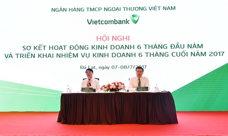 “Chuyển đổi – Hiệu quả - Bền vững”, toàn hệ thống Vietcombank đặt quyết tâm hoàn thành và hoàn thành vượt các chi tiêu năm 2017