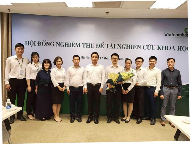 Hội đồng Khoa học và công nghệ Ngân hàng TMCP Ngoại thương Việt Nam tổ chức lễ nghiệm thu 02 đề tài nghiên cứu khoa học