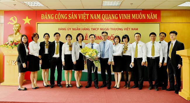 Lễ công bố Quyết định chỉ định Bí thư Đảng ủy Vietcombank Thành Công và Bí thư Chi bộ Vietcombank Hoàng Mai