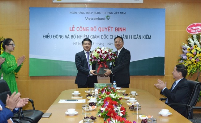 Lễ công bố Quyết định điều động và bổ nhiệm Giám đốc Vietcombank Hoàn Kiếm