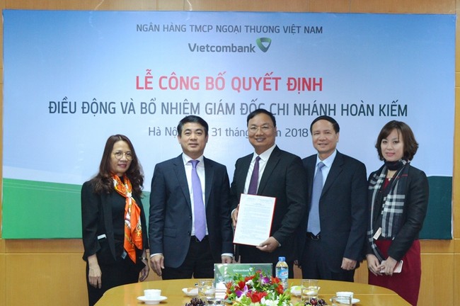 Lễ công bố Quyết định điều động và bổ nhiệm Giám đốc Vietcombank Hoàn Kiếm