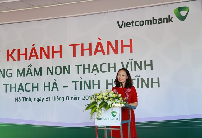 Lễ khánh thành và bàn giao công trình ASXH Trường mầm non Thạch Vĩnh tại tỉnh Hà Tĩnh do Vietcombank tài trợ 3,6 tỷ đồng