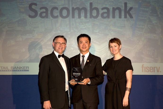 Sacombank có Dịch vụ ngân hàng trực tuyến tốt nhất 2016