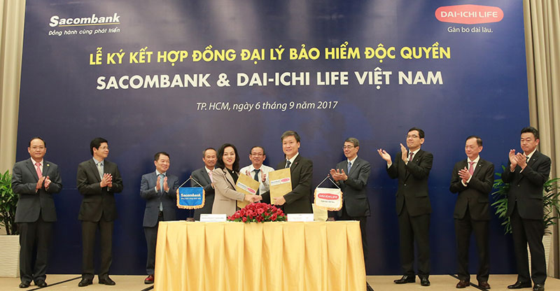 Sacombank và Dai–ichi life Việt Nam ký kết hợp đồng đại lý bảo hiểm độc quyền dài hạn 20 năm