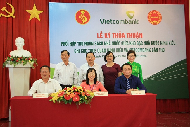 Vietcombank Cần Thơ ký thỏa thuận phối hợp thu Ngân sách với Kho bạc Nhà nước Ninh Kiều và Chi cục thuế quận Ninh Kiều