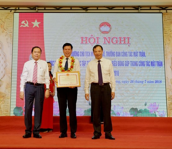 Vietcombank được tặng Bằng khen với những đóng góp quan trọng cho công tác An sinh xã hội của tỉnh Hải Dương