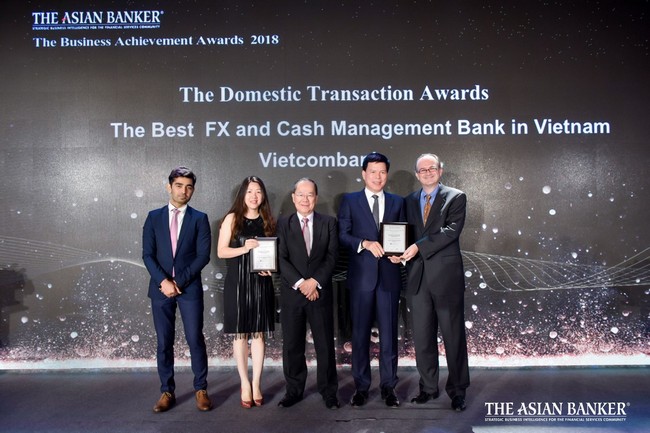 Vietcombank được The Asian Banker trao tặng giải thưởng “Ngân hàng cung cấp dịch vụ ngoại hối tốt nhất Việt Nam” và “Ngân hàng cung cấp dịch vụ Quản lý tiền mặt tốt nhất Việt Nam”
