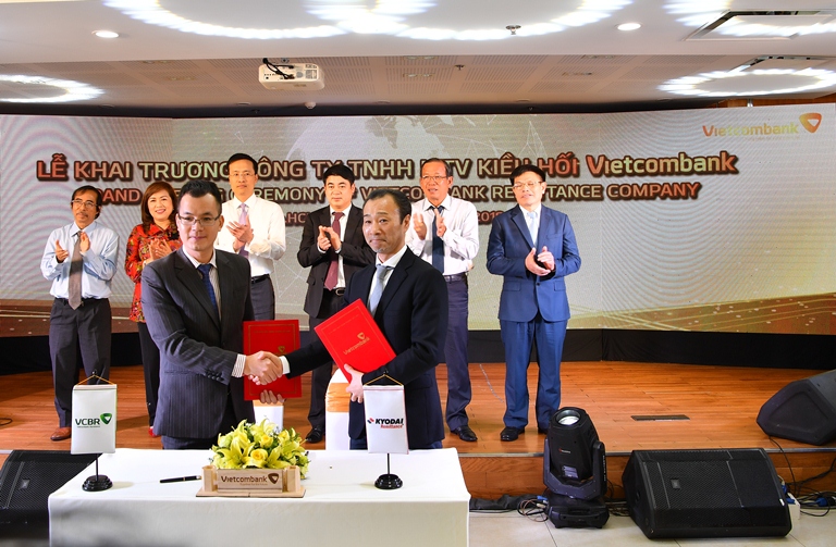 Vietcombank khai trương hoạt động Công ty TNHH MTV Kiều hối Vietcombank (VCBR)