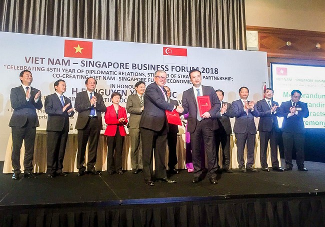 Vietcombank ký kết thỏa thuận hợp tác với Liên đoàn doanh nghiệp Singapore (SBF)