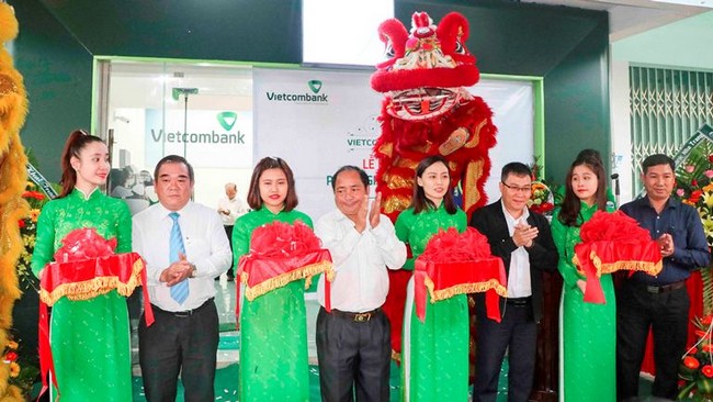 Vietcombank Nha Trang khai trương Phòng giao dịch Khánh Vĩnh