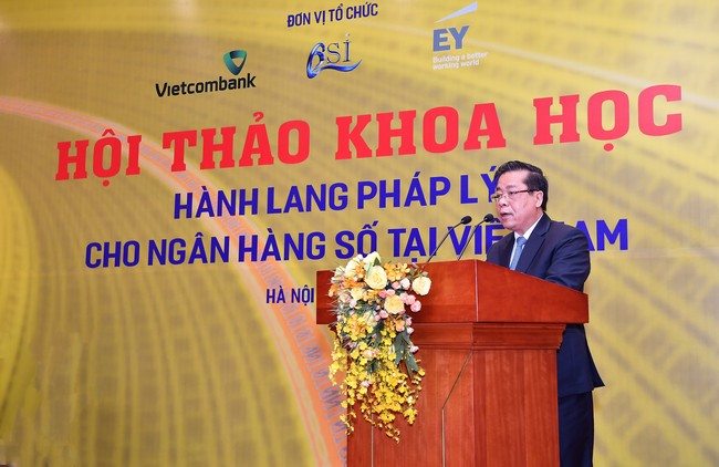 VIETCOMBANK THAM GIA TỔ CHỨC HỘI THẢO KHOA HỌC CẤP NGÀNH NGÂN HÀNG: “Hành lang pháp lý cho ngân hàng số tại Việt Nam”