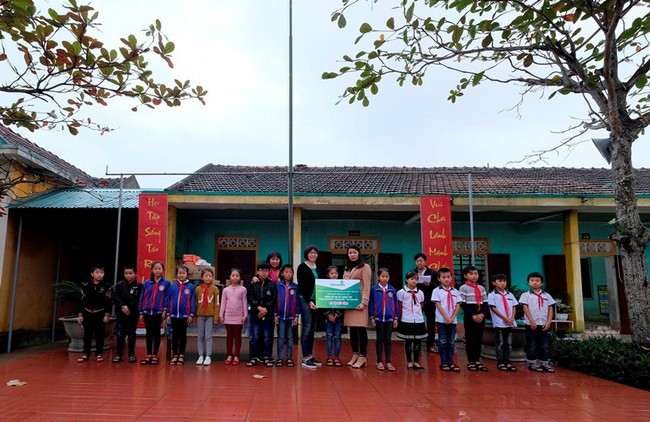 Vietcombank Thăng Long  với Chương trình An sinh xã hội tại thị xã Ba Đồn, tỉnh Quảng Bình