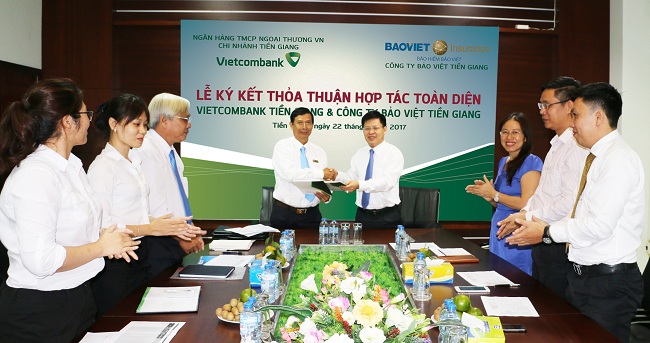 Vietcombank Tiền Giang ký kết hợp tác toàn diện với Công ty Bảo Việt Tiền Giang