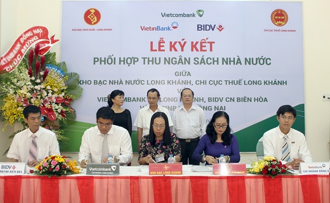 Vietcombank tiếp tục triển khai ký kết hợp tác thu ngân sách Nhà nước tại nhiều địa bàn trên toàn quốc