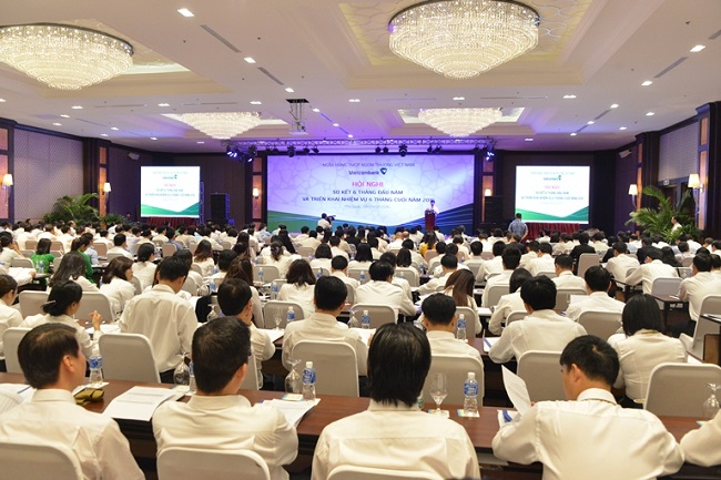 Vietcombank tổ chức Hội nghị triển khai kế hoạch kinh doanh 6 tháng cuối năm 2016