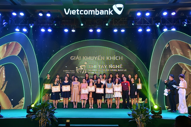 Vietcombank tổ chức thành công thi tay nghề nghiệp vụ ngân hàng bán lẻ năm 2017