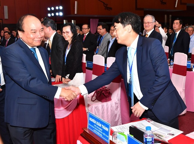 Vietcombank trao văn bản cam kết tín dụng cho 3 doanh nghiệp và an sinh xã hội cho lĩnh vực y tế tại Hội nghị Xúc tiến đầu tư tỉnh Sóc Trăng năm 2018
