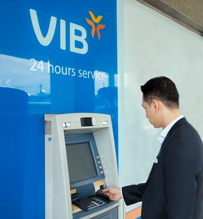 VIB miễn phí rút tiền tại ATM và chuyển tiền cho cả khách hàng mới và hiện hữu từ đầu tháng 4.