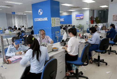 Thông tin chi tiết: www.eximbank.com.vn hoặc hotline 18001199.
