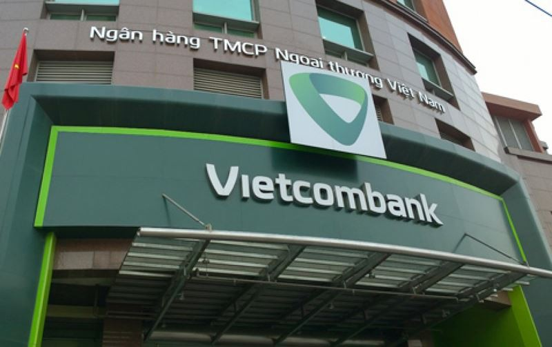Vietcombank cho biết sẽ hoàn tiền cho khách hàng nếu xác nhận giao dịch giả mạo - Ảnh 1.