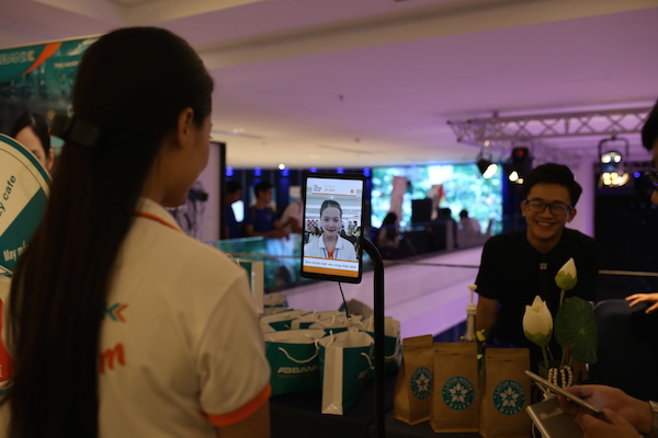 Ứng dụng tài chính Wee@ABBANK sử dụng công nghệ thanh toán bằng nhận diện gương mặt lần đầu tiên có mặt tại Việt Nam