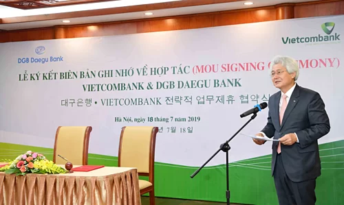 Ông Kim Tae-oh – Chủ tịch Hội đồng quản trị kiêm Tổng Giám đốc Tập đoàn DGB Financial Group, kiêm Tổng Giám đốc Ngân hàng DGB Daegu Bank phát biểu tại buổi lễ