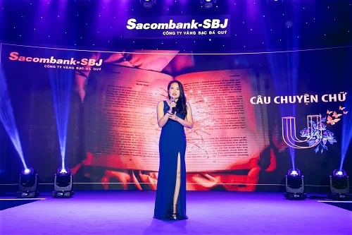 1. Bà Nguyễn Huỳnh Trúc Chi - Phó tổng giám đốc SBJ phát biểu chia sẻ tại sự kiện