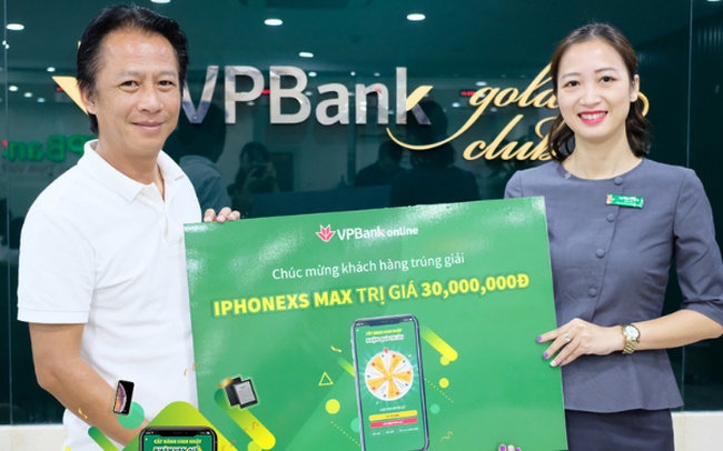 VPBank tìm ra chủ nhân đầu tiên trúng thưởng Iphone XS Mas